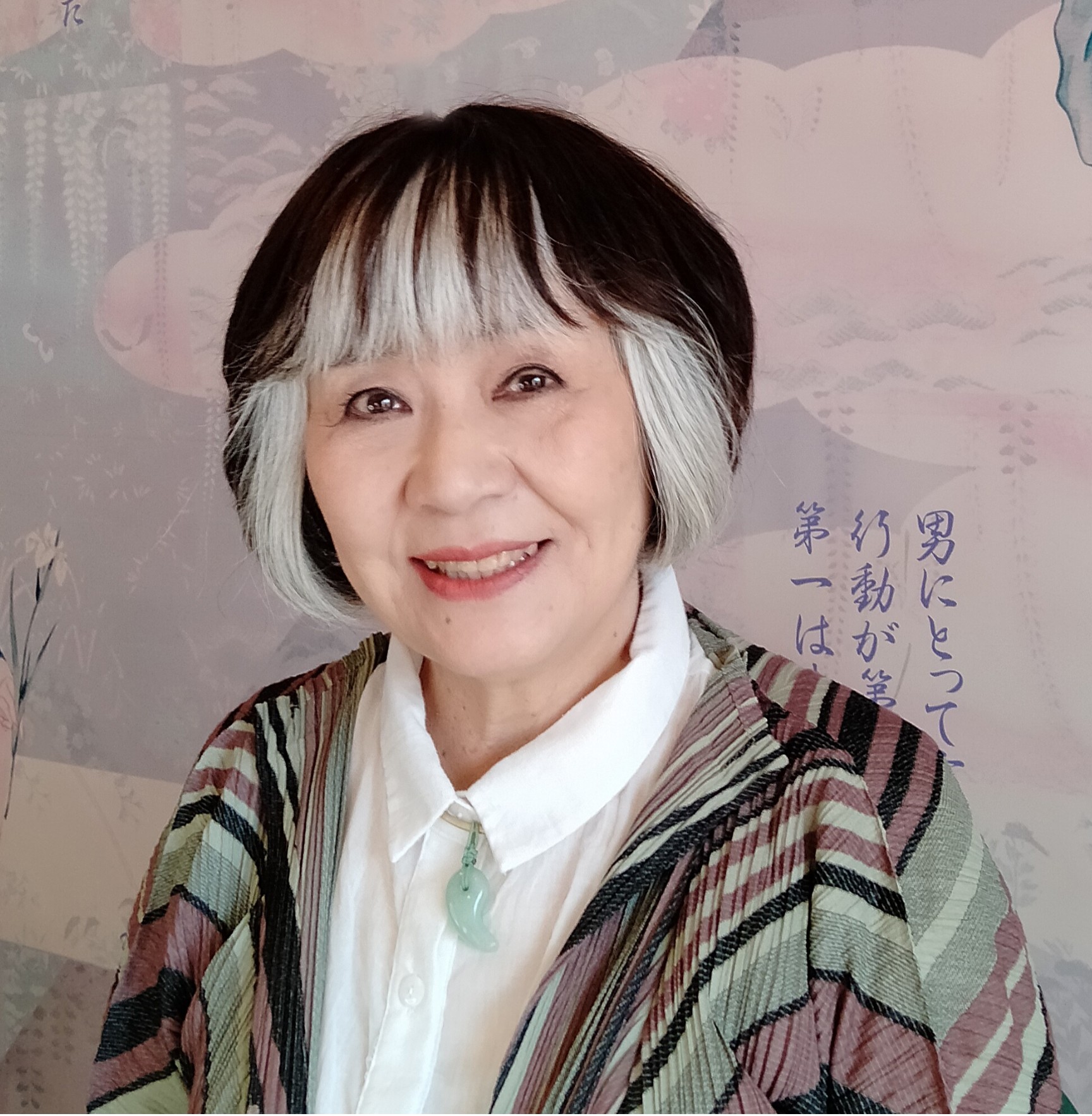 里中 満智子